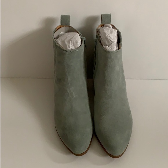 *HOST PICK* NIB Frye Jacy Chelsea in pale jade 7.5 - Picture 4 of 9